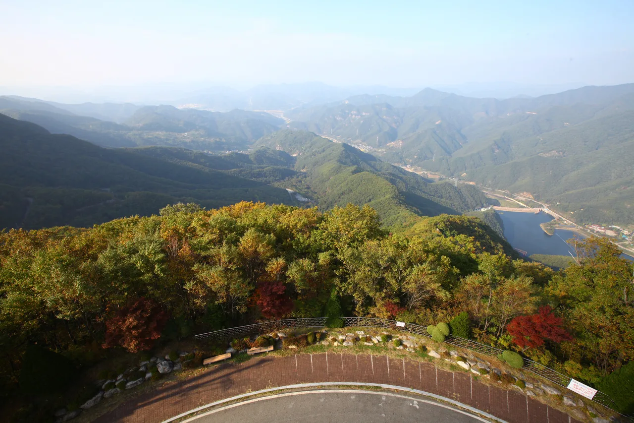 덕유산 적상산 단풍 사진, 물들기 시작, 적상산 전망대 · 안국사 길