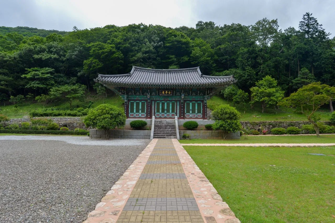 두륜산 대흥사 입구 단풍 사진, 아직 초록