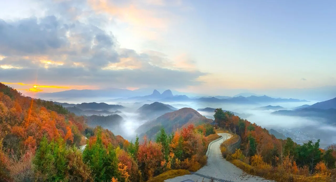 마이산도립공원 (탑사) 단풍 사진, 많이 물듦